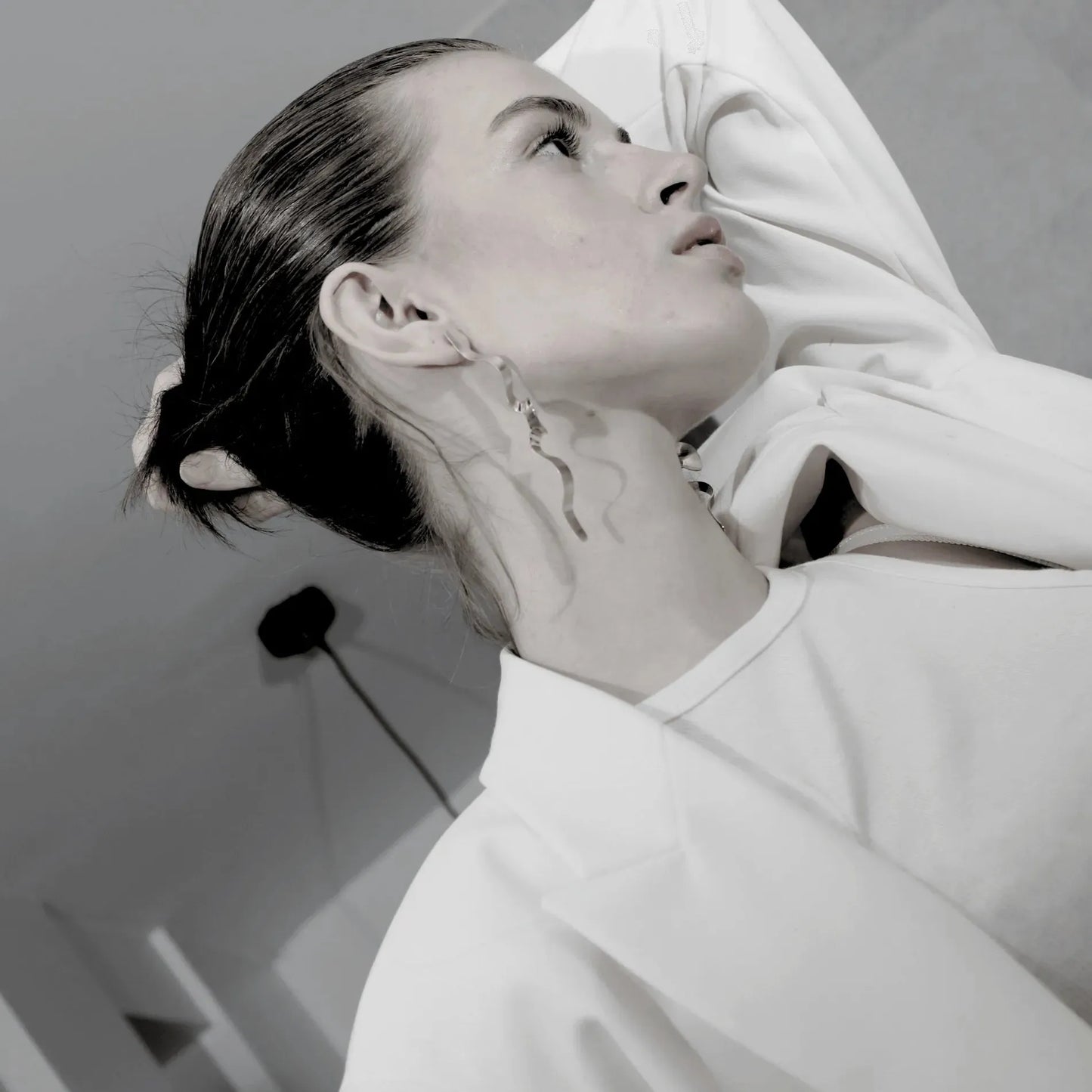 Tara Wave Statement Earring Gold Plating