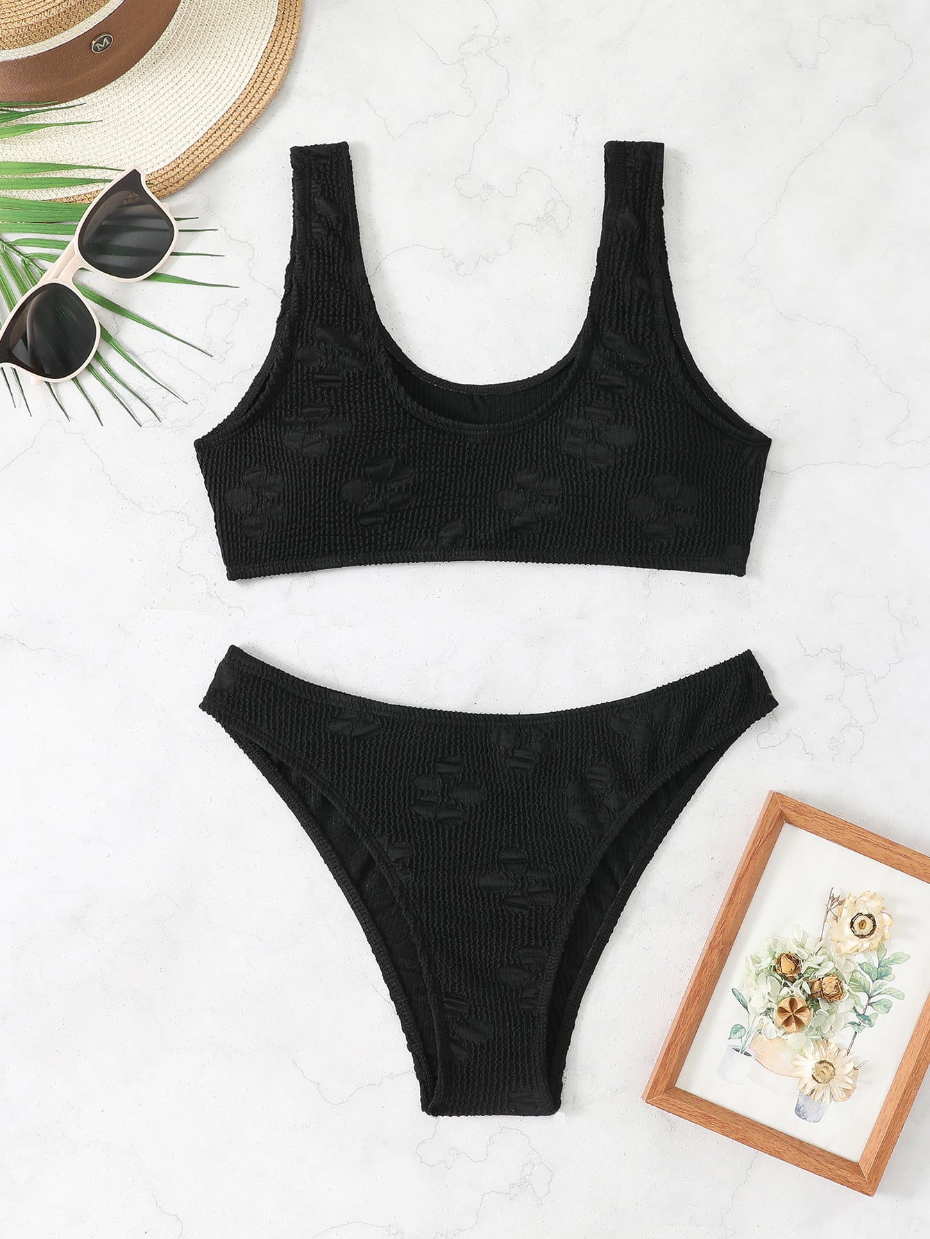 Solid color split bikini