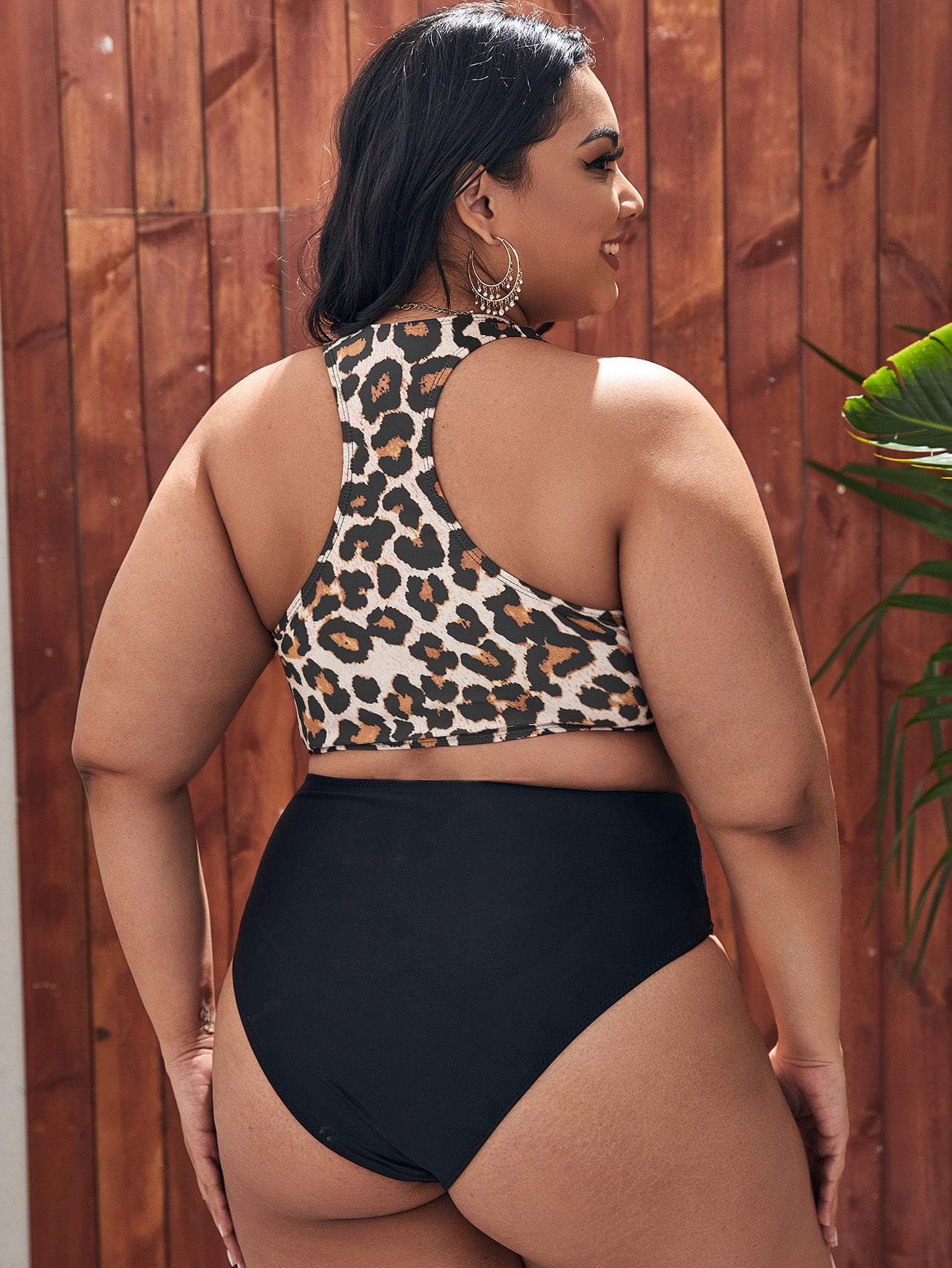 Style Leopard Print Zippered Swimwear Top